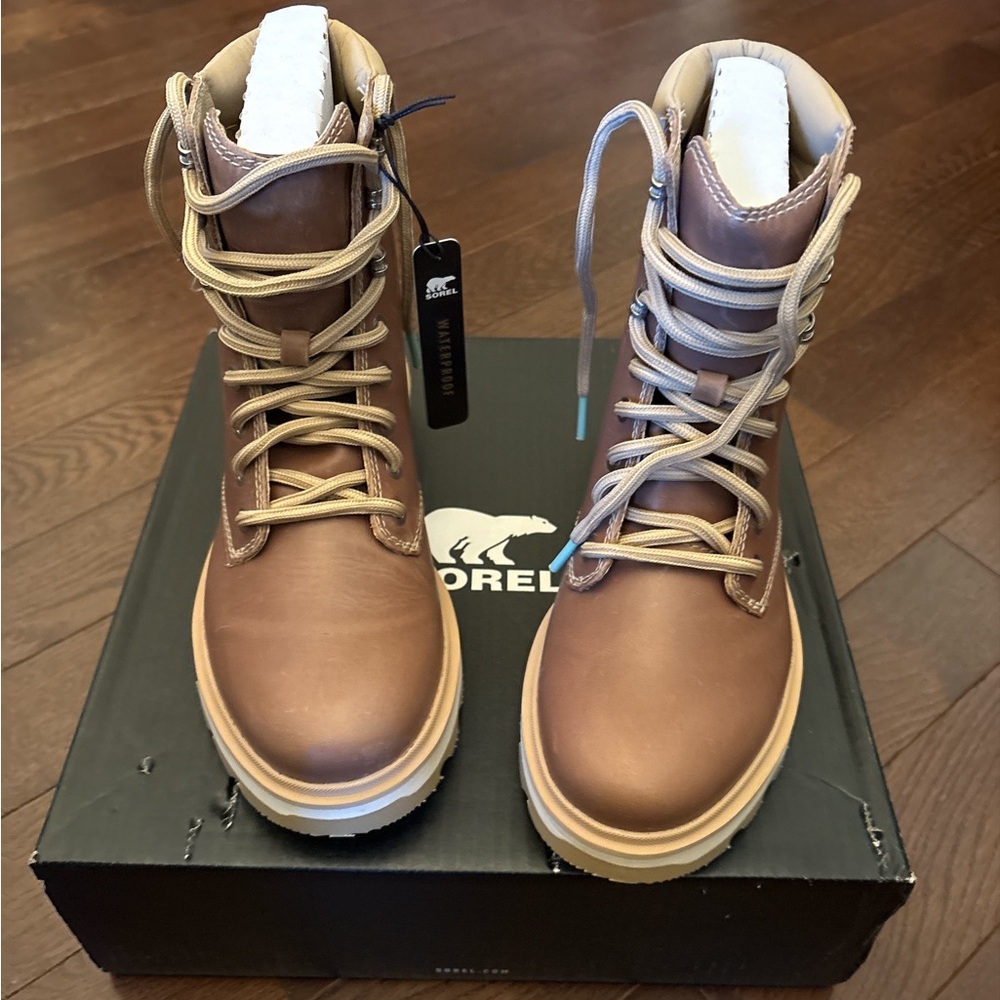 Sorel Women's Lennox Lace
Waterproof Boot Sz. 8
Color: Ceramic/Canoe